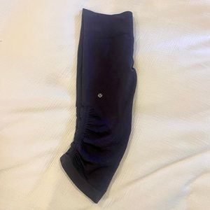 Lululemon dark purple crop leggings